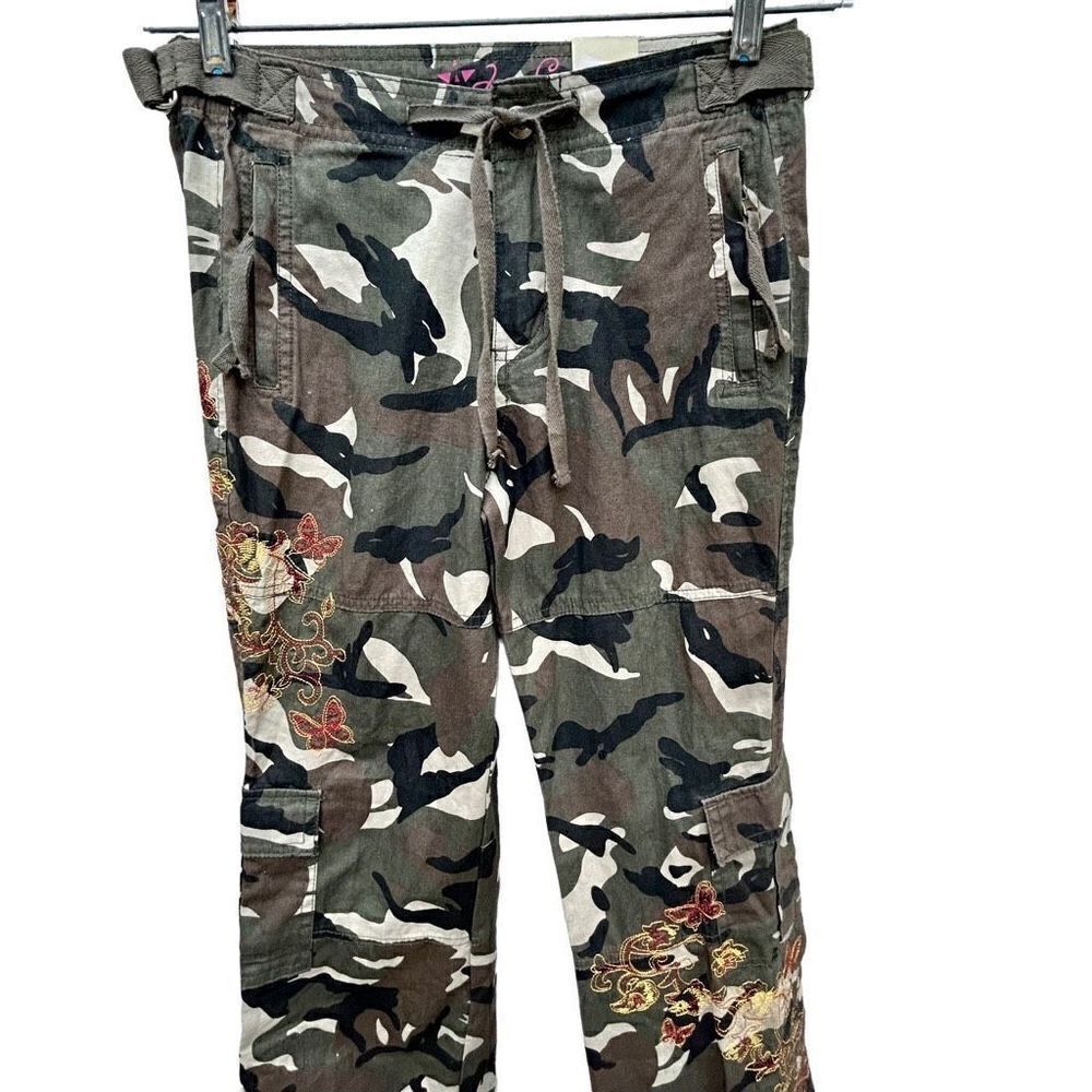 NEW Arizona Jean Co Women's Size 14R Flower Print Camo Cargo Ankle Cropped Pants